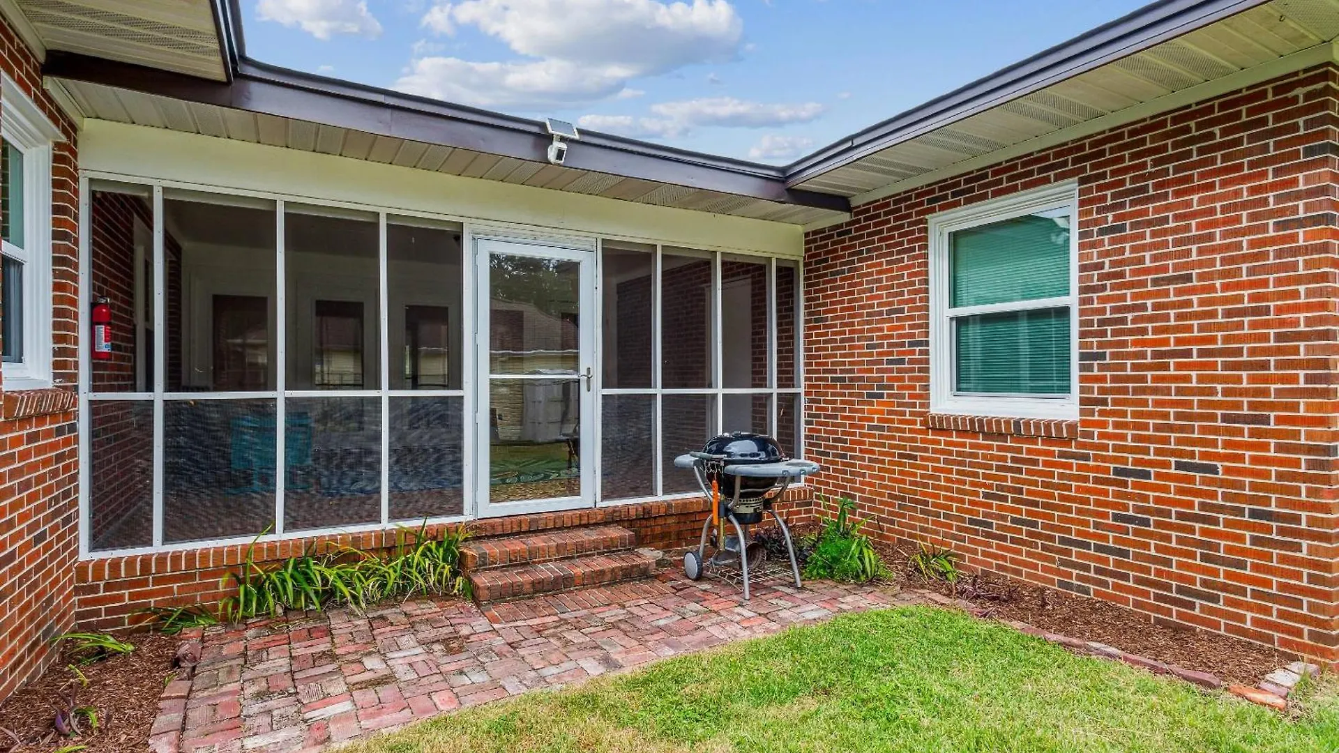 1585 E Blount St Villa Pensacola