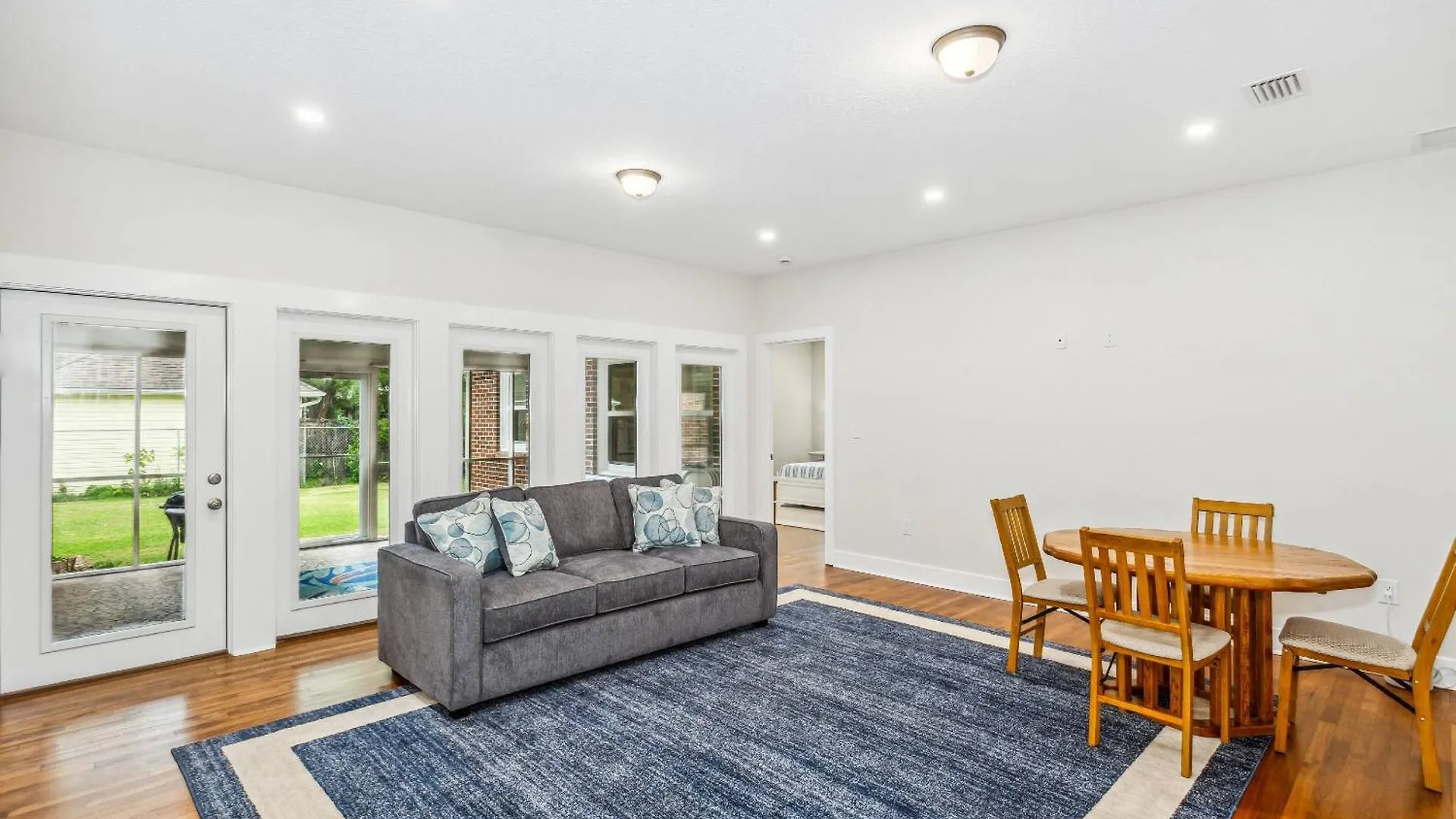 1585 E Blount St Villa Pensacola 0*,