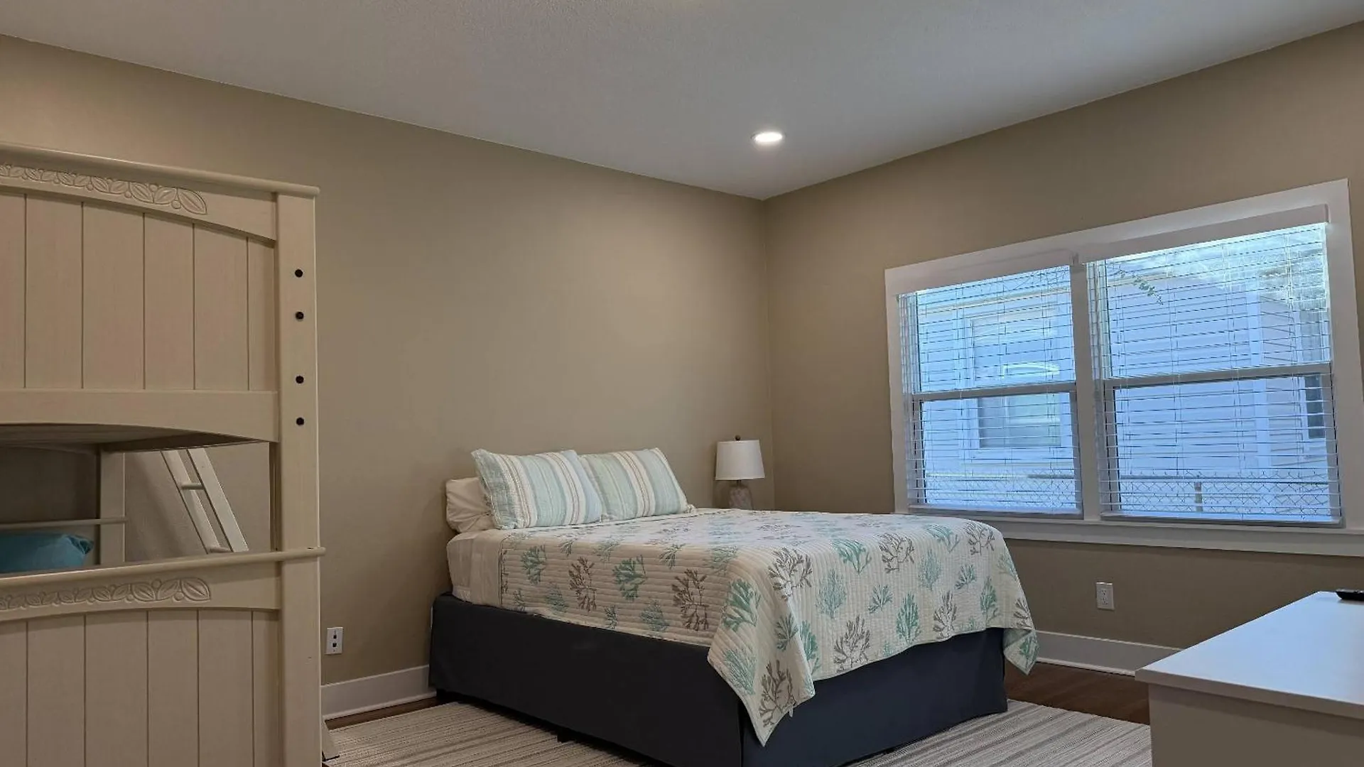 1585 E Blount St Villa Pensacola