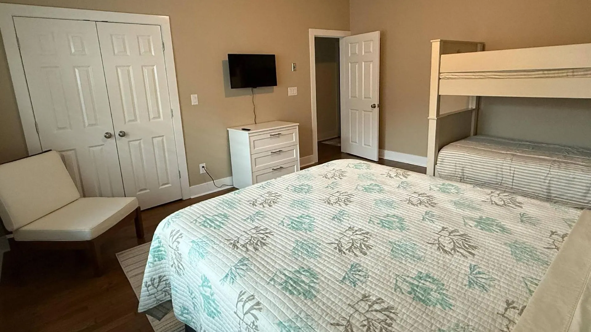 1585 E Blount St Villa Pensacola United States